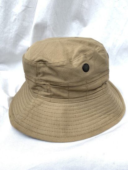 <img class='new_mark_img1' src='https://img.shop-pro.jp/img/new/icons50.gif' style='border:none;display:inline;margin:0px;padding:0px;width:auto;' />Dead Stock 40's Vintage British Army Safari Hat (SIZE : 56cm)