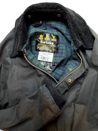 <img class='new_mark_img1' src='https://img.shop-pro.jp/img/new/icons50.gif' style='border:none;display:inline;margin:0px;padding:0px;width:auto;' />3 Crest Vintage Barbour Bedale Jacket Made in England 