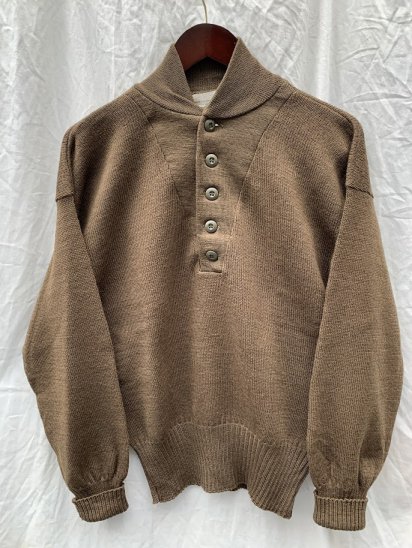 <img class='new_mark_img1' src='https://img.shop-pro.jp/img/new/icons50.gif' style='border:none;display:inline;margin:0px;padding:0px;width:auto;' />80's  US ARMY  5 Button Henley Neck Knit 