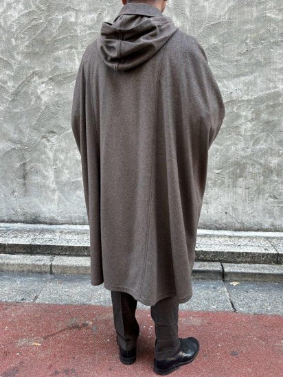 SCHNEIDERS SALZBURG Wool x Cashmere Loden Cape Made in Austria - ILLMINATE  Official Online Shop