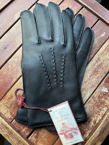 <img class='new_mark_img1' src='https://img.shop-pro.jp/img/new/icons50.gif' style='border:none;display:inline;margin:0px;padding:0px;width:auto;' />DENTS Deerskin Leather x Cashmere Lining Glove Made in England Black × Blue