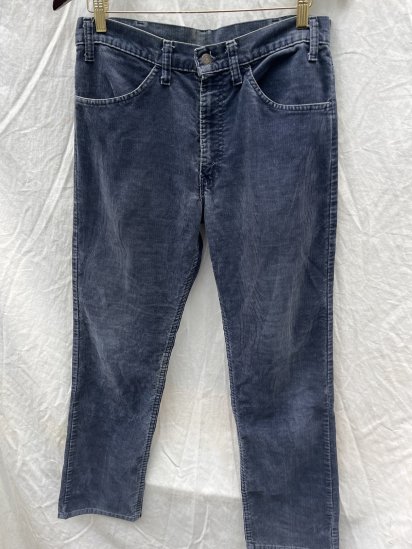 <img class='new_mark_img1' src='https://img.shop-pro.jp/img/new/icons50.gif' style='border:none;display:inline;margin:0px;padding:0px;width:auto;' />Good Condition 80's Vintage Levi's 519 Corduroy Pants Made in U.S.A Faded Navy (approx W32 x L30)
