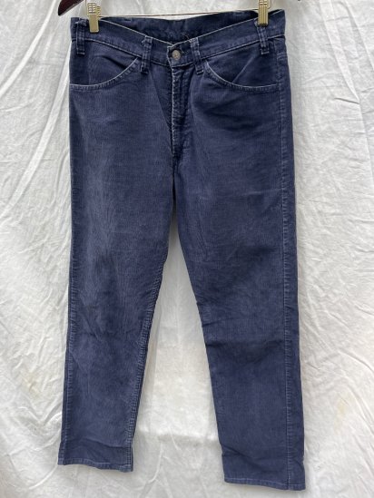 <img class='new_mark_img1' src='https://img.shop-pro.jp/img/new/icons50.gif' style='border:none;display:inline;margin:0px;padding:0px;width:auto;' />Good Condition 80's ~ Vintage Levi's 519 Corduroy Pants Made in U.S.A Navy (approx W32 x L29 1/2)