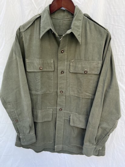 <img class='new_mark_img1' src='https://img.shop-pro.jp/img/new/icons50.gif' style='border:none;display:inline;margin:0px;padding:0px;width:auto;' />40's Vintage British Indian Army Bush Jacket Olive (Size: approx S~M)