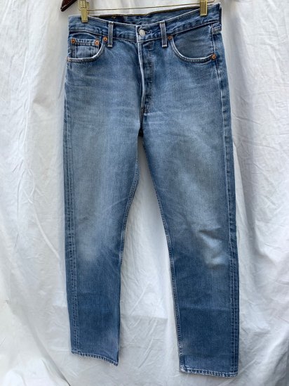 <img class='new_mark_img1' src='https://img.shop-pro.jp/img/new/icons50.gif' style='border:none;display:inline;margin:0px;padding:0px;width:auto;' />90's Euro Levi's 501 Denim Pants Made in Spain (Size : approx  30  34)