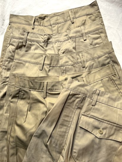 80's ~  Vintage Dead Stock Italian Army Chino Shorts Beige