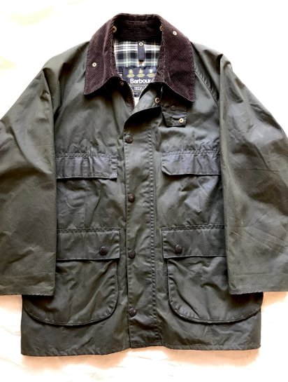 <img class='new_mark_img1' src='https://img.shop-pro.jp/img/new/icons50.gif' style='border:none;display:inline;margin:0px;padding:0px;width:auto;' />80's Vintage 3 Crest Barbour Bedale 