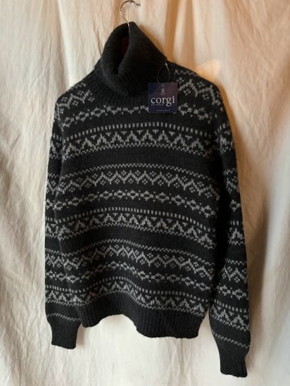 Corgi Knitwear 100% Cashmere Turtle Neck Sweater  Made in Wales , UK 