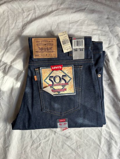 <img class='new_mark_img1' src='https://img.shop-pro.jp/img/new/icons50.gif' style='border:none;display:inline;margin:0px;padding:0px;width:auto;' />Dead Stock 90's Vintage LEVI'S 505 Orange-tab Made in USA (Size : W36)