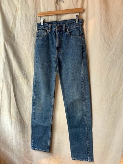 Old Levi's 505 Made in USA ( Approx Size : 30×35)