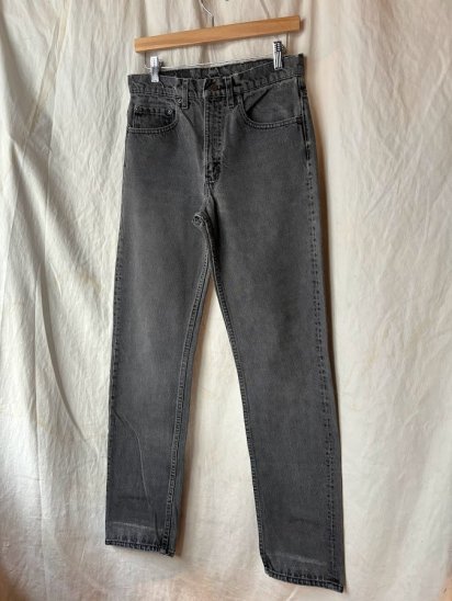 <img class='new_mark_img1' src='https://img.shop-pro.jp/img/new/icons50.gif' style='border:none;display:inline;margin:0px;padding:0px;width:auto;' />Old Levi's 505 Black Made in USA ( Approx Size : 30×34)