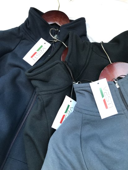 <img class='new_mark_img1' src='https://img.shop-pro.jp/img/new/icons50.gif' style='border:none;display:inline;margin:0px;padding:0px;width:auto;' />VESTI Full Zip Sweat Shirt Made in Italy
