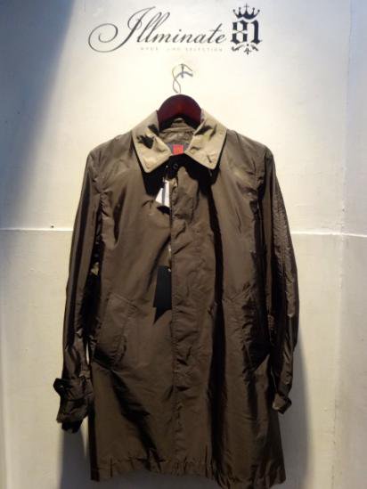 INVERTERE Limonta Nylon Packable Coat Made in ENGLAND Olive<BR>SALE! 62,000  55,000 + Tax<BR>