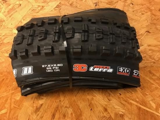 玄武現金特価 10％OFF 店頭在庫ございます。 MAXXIS MINION DHR