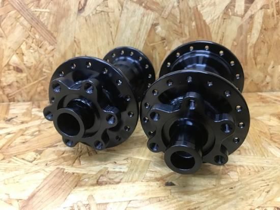 玄武現金特価 25％OFF Industry NINE 101 Hub F&R BOOST 15×110mm 12