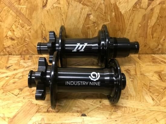 玄武現金特価 25％OFF Industry NINE 101 Hub F&R BOOST 15×110mm 12