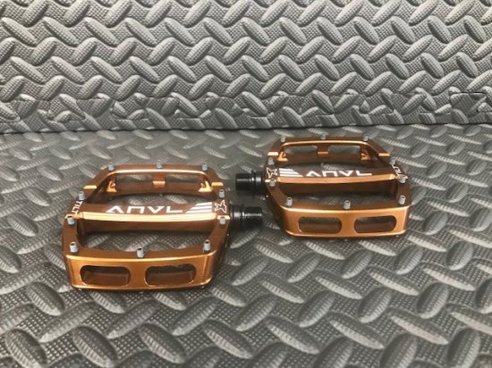 ANVL TILT ALLOY V3 CrMo AXLE PEDAL BRONZE（COPPER 