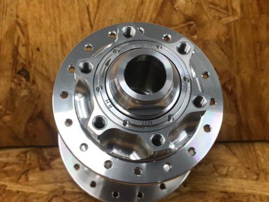 玄武一押し！　HADLEY　BOOST　15mm　Front Disc Hub 32H　Silver　店頭在庫あります！　 - 玄武　Ｗｅｂ　Ｓｈｏｐ