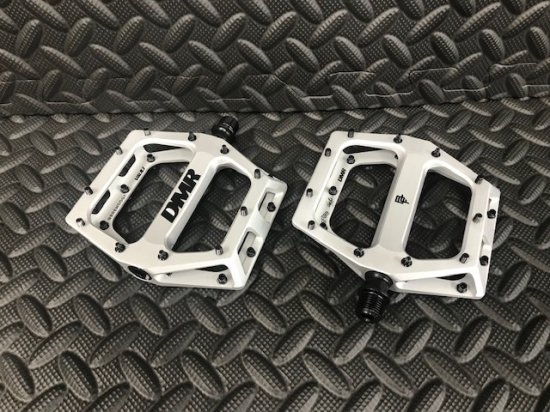 Dmr vault brendog hot sale ice pedals