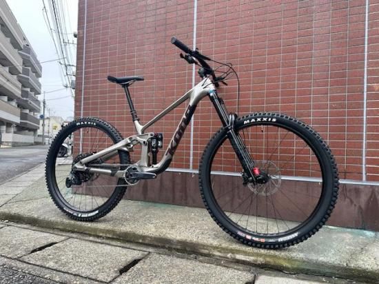 玄武現金特価 10％OFF 2025-2023 KONA PROCESS X CR Mサイズ