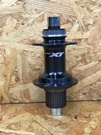 XTR フロントハブ 110x15 mm E-スルー