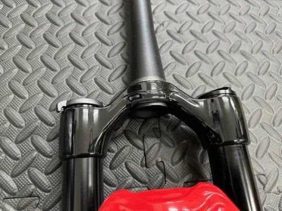 店頭在庫ございます。 2025 MARZOCCHI Bomber DJ 26in 100 Grip
