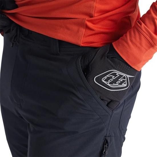 店頭在庫ございます！ Troy Lee Designs Ruckus Long Travel