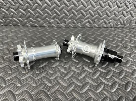 店頭在庫ございます。 I9 HYDRA 2 Hub F&R BOOST 15×110mm 12