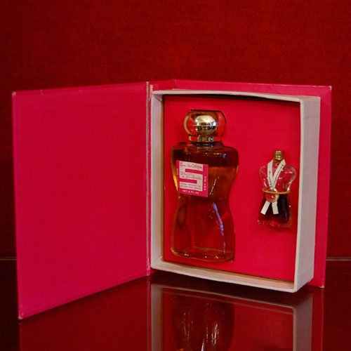 Schiaparelli 香水 「Shocking」 GIFT FROM PARIS - 埼玉のアンティーク販売・買取のお店 Free Style  Antiques