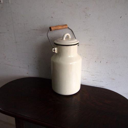 アンティーク ホーローのミルクポット/ミルク缶/イギリス G5