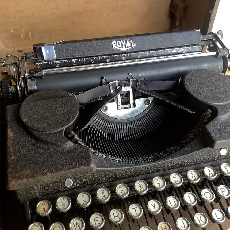 アンティーク Royal Portable typewriter/ロイヤル社ポータブルタイプ 