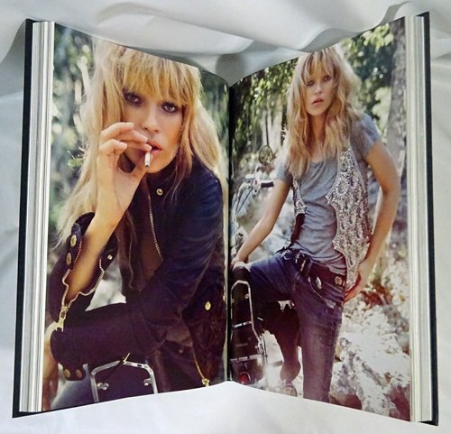 Kate: The Kate Moss Book ケイトモス 写真集 vedanttools.com