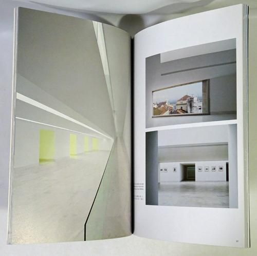 a+u 2007年4月号 アルヴァロ・シザとポルトガルの建築家 - 古本