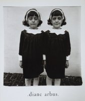 <img class='new_mark_img1' src='https://img.shop-pro.jp/img/new/icons50.gif' style='border:none;display:inline;margin:0px;padding:0px;width:auto;' />Diane Arbus: An Aperture Monograph 25th Anniversary Edition ダイアン・アーバス