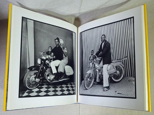 Malick Sidibe: Photographs マリック・シディベ - 古本買取販売 Malick Sidibe: Photographs マリック・シディベ - 古本買取販売