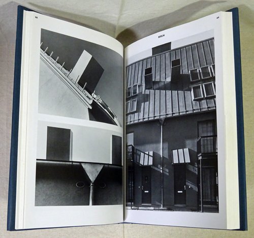 Vladivostok: A Work by John Hejduk ジョン・ヘイダック - 古本買取販売 ハモニカ古書店 建築 美術 写真 デザイン  近代文学 大阪府古書籍商組合加盟店