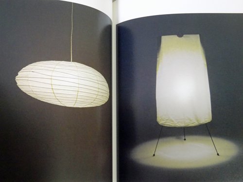 イサム・ノグチ あかり : イサム・ノグチが作った光の彫刻 2003年展覧 