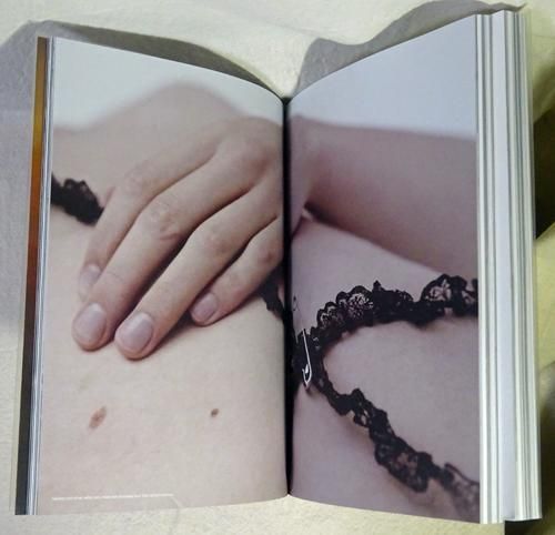 DUST Magazine Issue #8 - 古本買取販売 ハモニカ古書店 建築