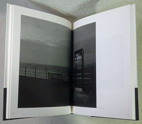 Between the Lights 松田敏美 サイン入り - 古本買取販売