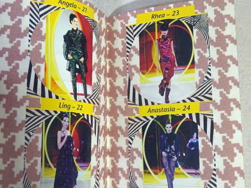 John Galliano S/S 2000 Lookbook ジョン・ガリアーノ - 古本買取販売 ハモニカ古書店　建築 美術 写真 デザイン  近代文学 大阪府古書籍商組合加盟店