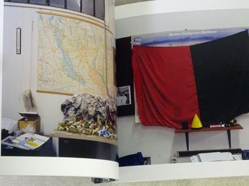 The city rises / La citta che sale by Tomoko Yoneda 米田知子