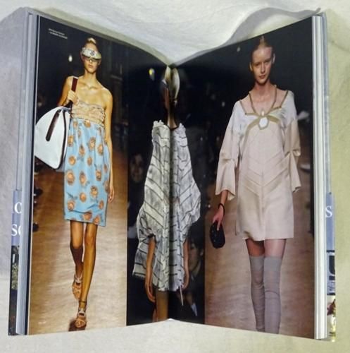 UNDERCOVER W.W. 写真集 アンダーカバー 本 book 高橋盾 UNDERCOVER W.W. 写真集 アンダーカバー 本 book 高橋盾