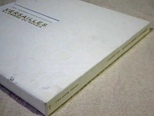 VERSAILLES A L'OMBRE DU SOLEIL 太陽の宮殿 ヴェルサイユの光と