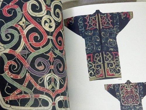 アイヌ文様の美 線のいのち、息ずくかたち The Beauty of Ainu アイヌ文様の美 線のいのち、息ずくかたち The Beauty of Ainu