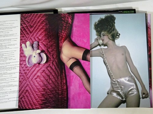 Guy Bourdin 2006 ギイ・ブルダン写真展 - 古本買取販売 ハモニカ古