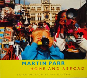 Martin Parr: Home and Abroad マーティン・パー - 古本買取販売 