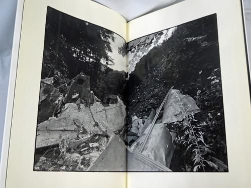 小平尚典写真集『4/524（日航123便御巣鷹山墜落事故写真集
