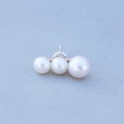 3 Pearl Earring ( 8mm )