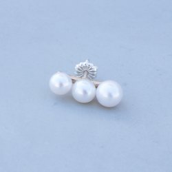 3 Pearl Earring ( 6mm )