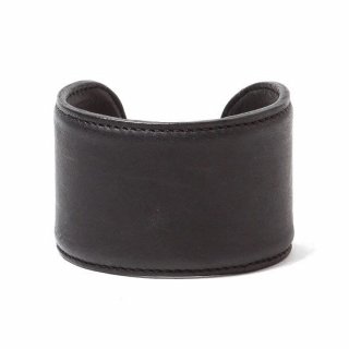 <img class='new_mark_img1' src='https://img.shop-pro.jp/img/new/icons5.gif' style='border:none;display:inline;margin:0px;padding:0px;width:auto;' />hobo BANGLE WIDE COW LEATHER